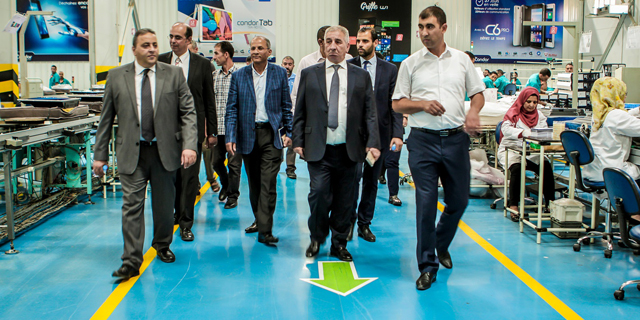 L'ambassadeur d'Egypte visite les usines de Condor Electronics 